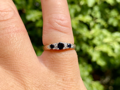 Vintage 9ct Gold Sapphire & Diamond Ring