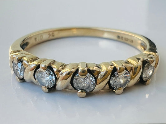 Vintage 9ct Gold Diamond Ring