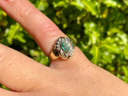 10ct Gold Emerald & Diamond Ring