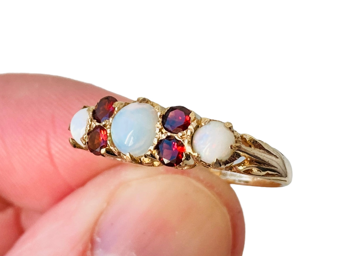 Vintage 9ct Gold Opal & Garnet Ring