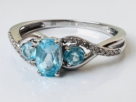 9ct Gold Topaz & Diamond Ring