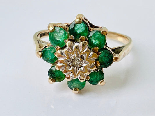 Vintage 9ct Gold Emerald & Diamond Ring