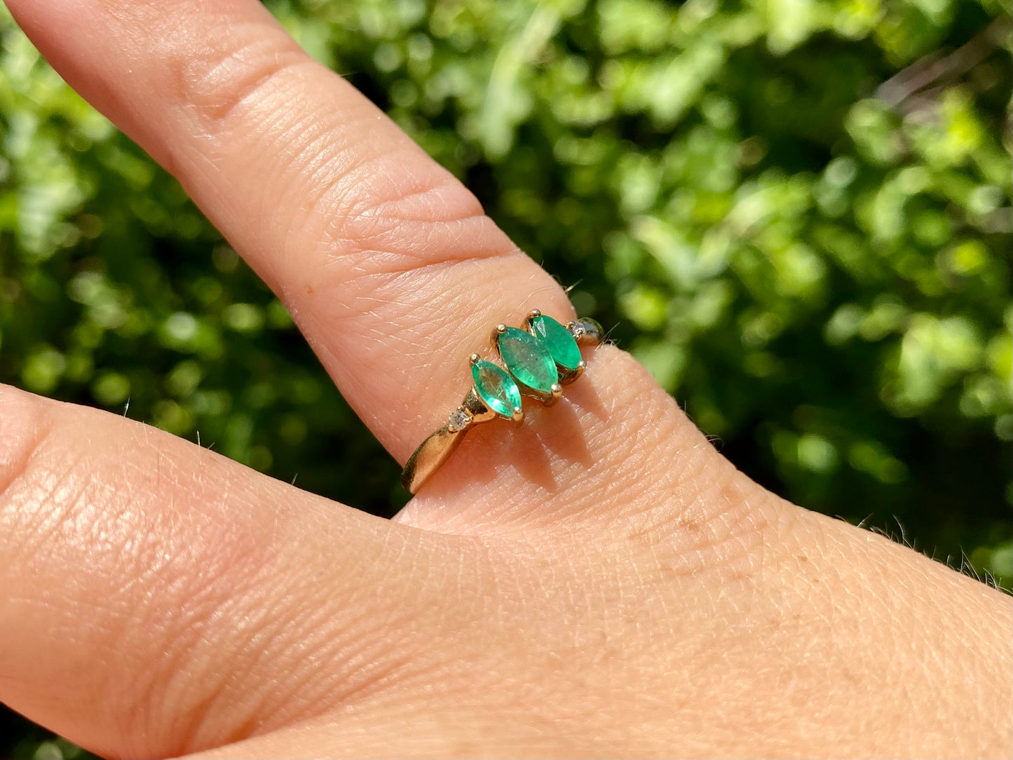 9ct Gold Emerald & Diamond Ring
