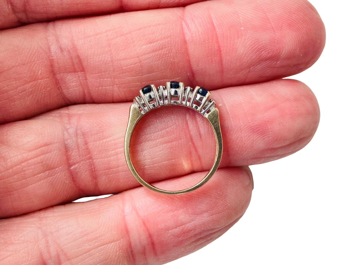 9ct Gold Sapphire & Diamond Ring