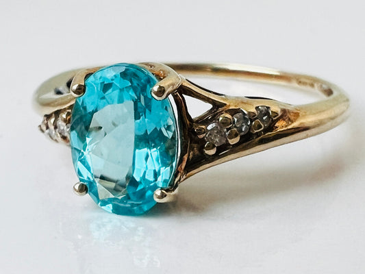 9ct Gold Apatite & Diamond Ring