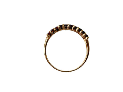 9ct Gold Garnet & Diamond Ring