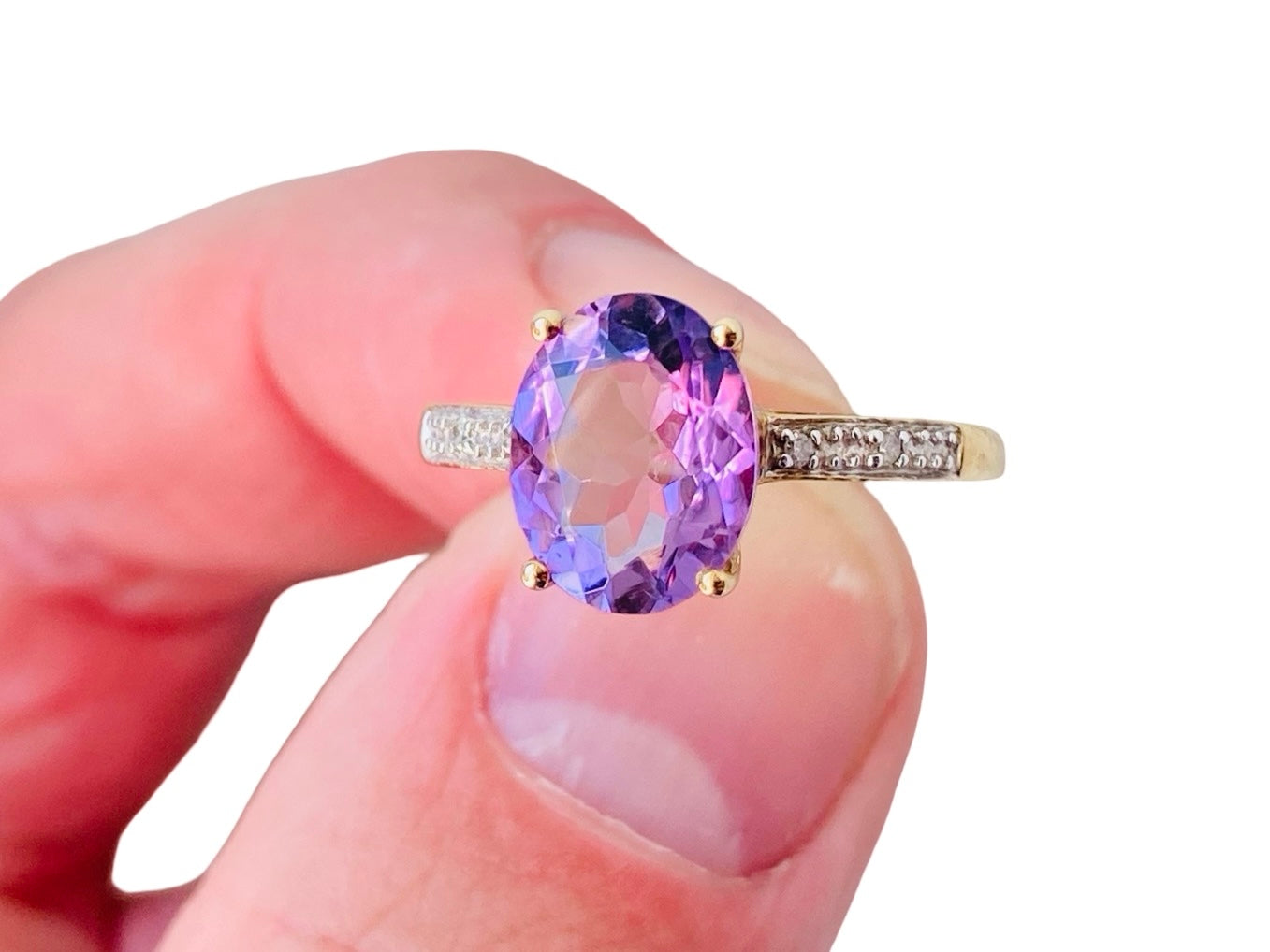 9ct Gold Amethyst & Diamond Ring