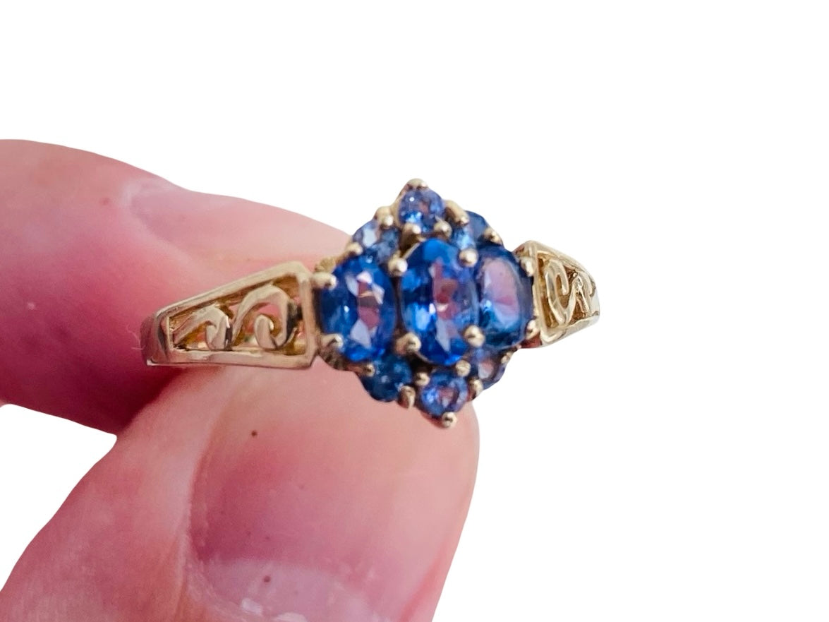 9ct Gold Tanzanite Ring