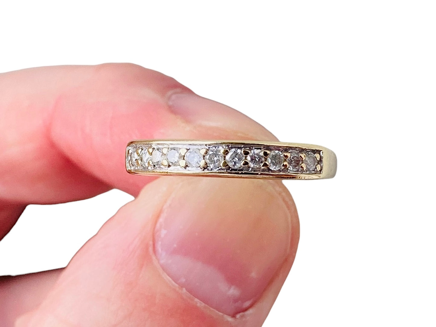 9ct Gold Eleven-Stone 0.25ct Diamond Ring