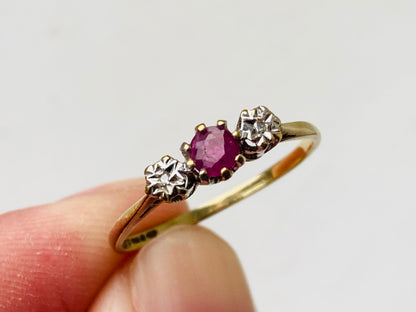 9ct Gold Ruby & Diamond Ring