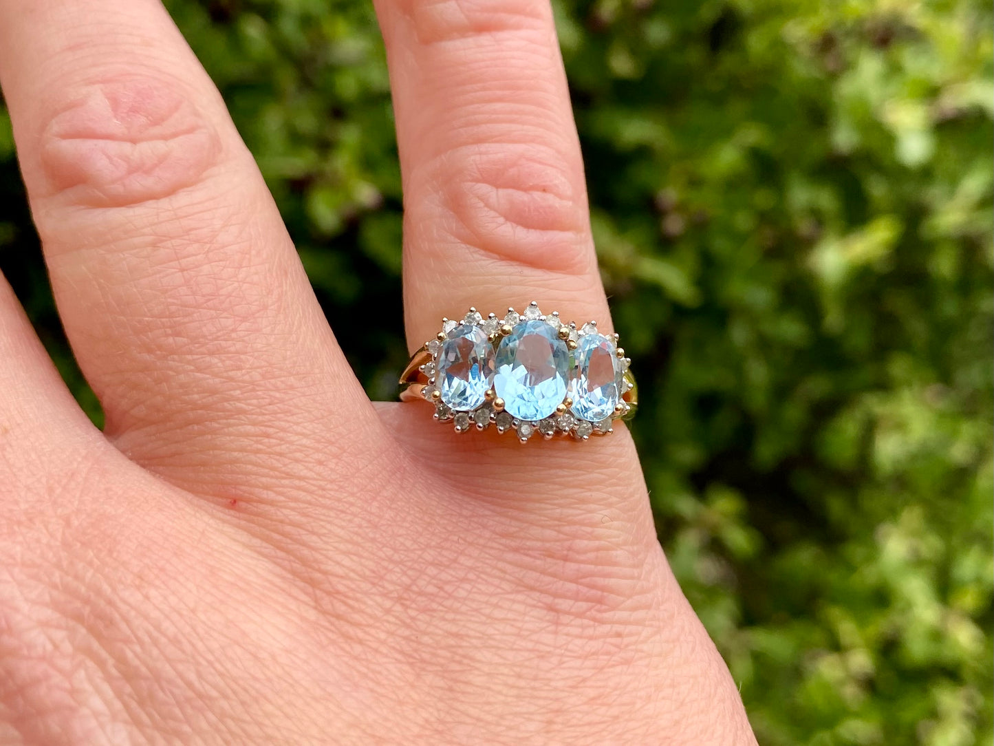 9ct Gold Topaz & Diamond Ring
