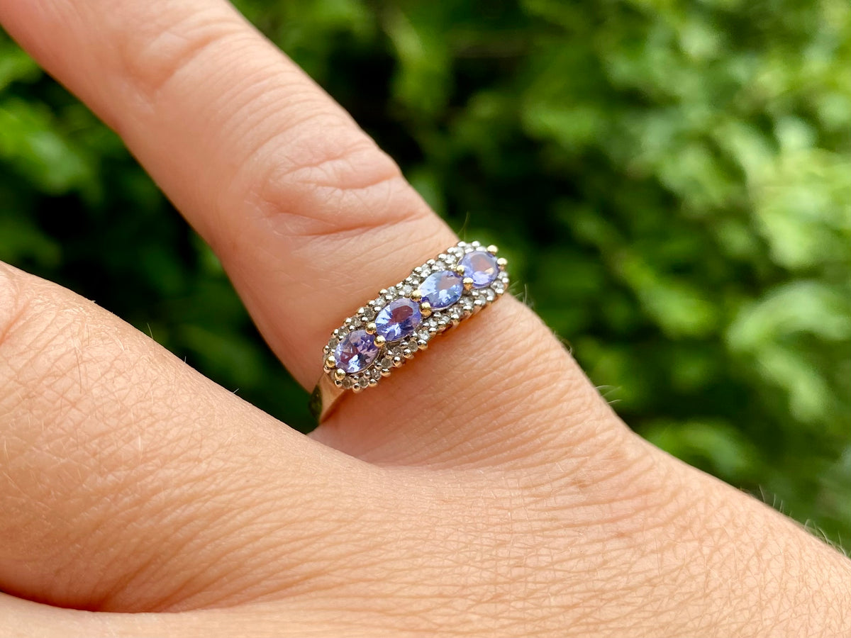 9ct Gold Tanzanite & Diamond Ring