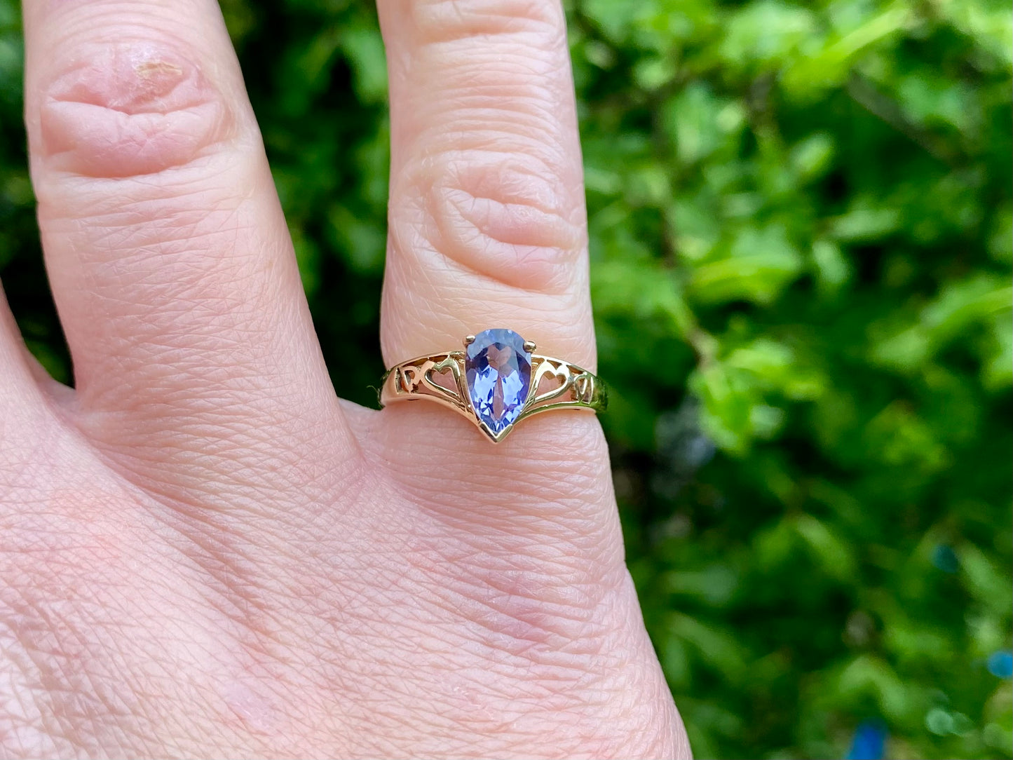 9ct Gold Tanzanite Ring