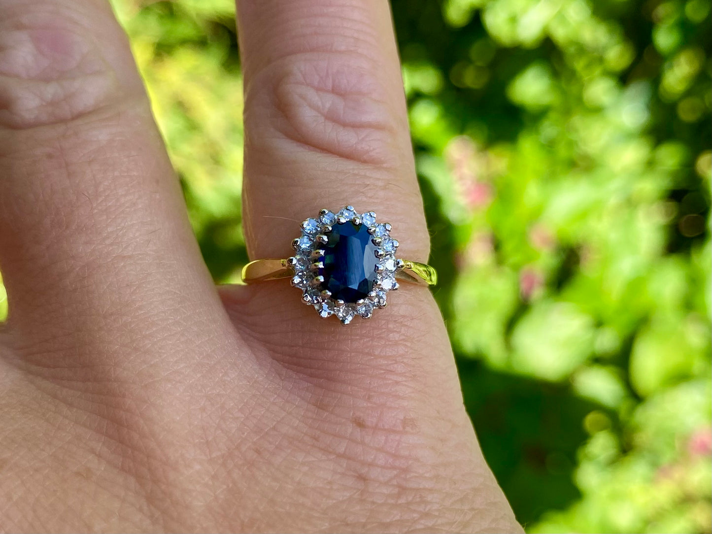 Vintage 18ct Gold Sapphire & Diamond Ring