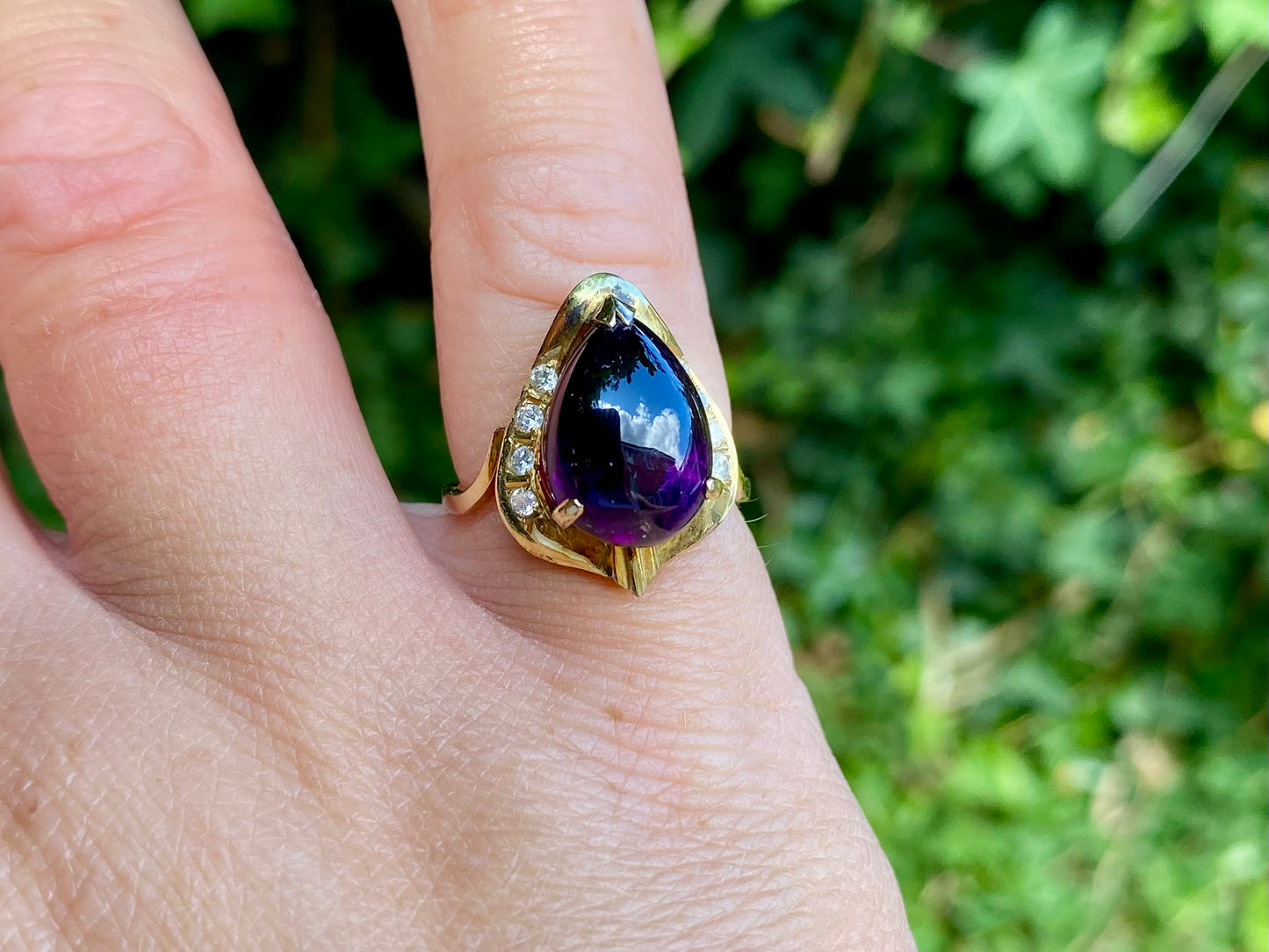 Vintage 14ct Gold Amethyst & Diamond Ring