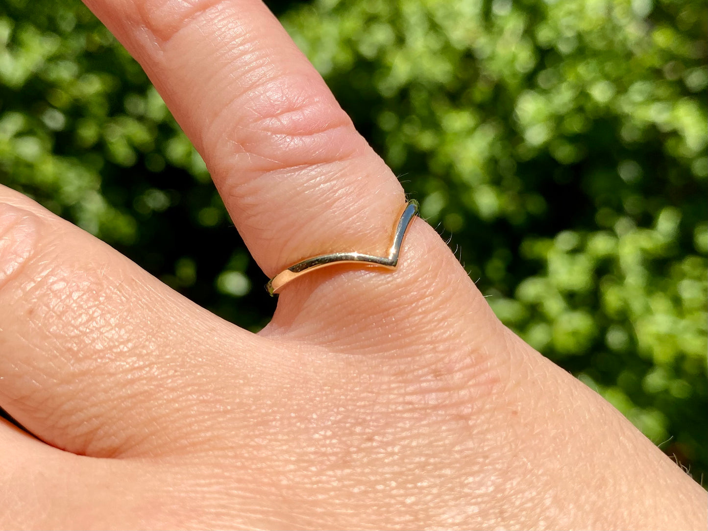 9ct Gold Diamond Wishbone Ring