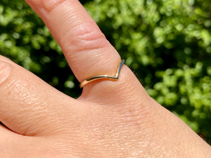 9ct Gold Diamond Wishbone Ring