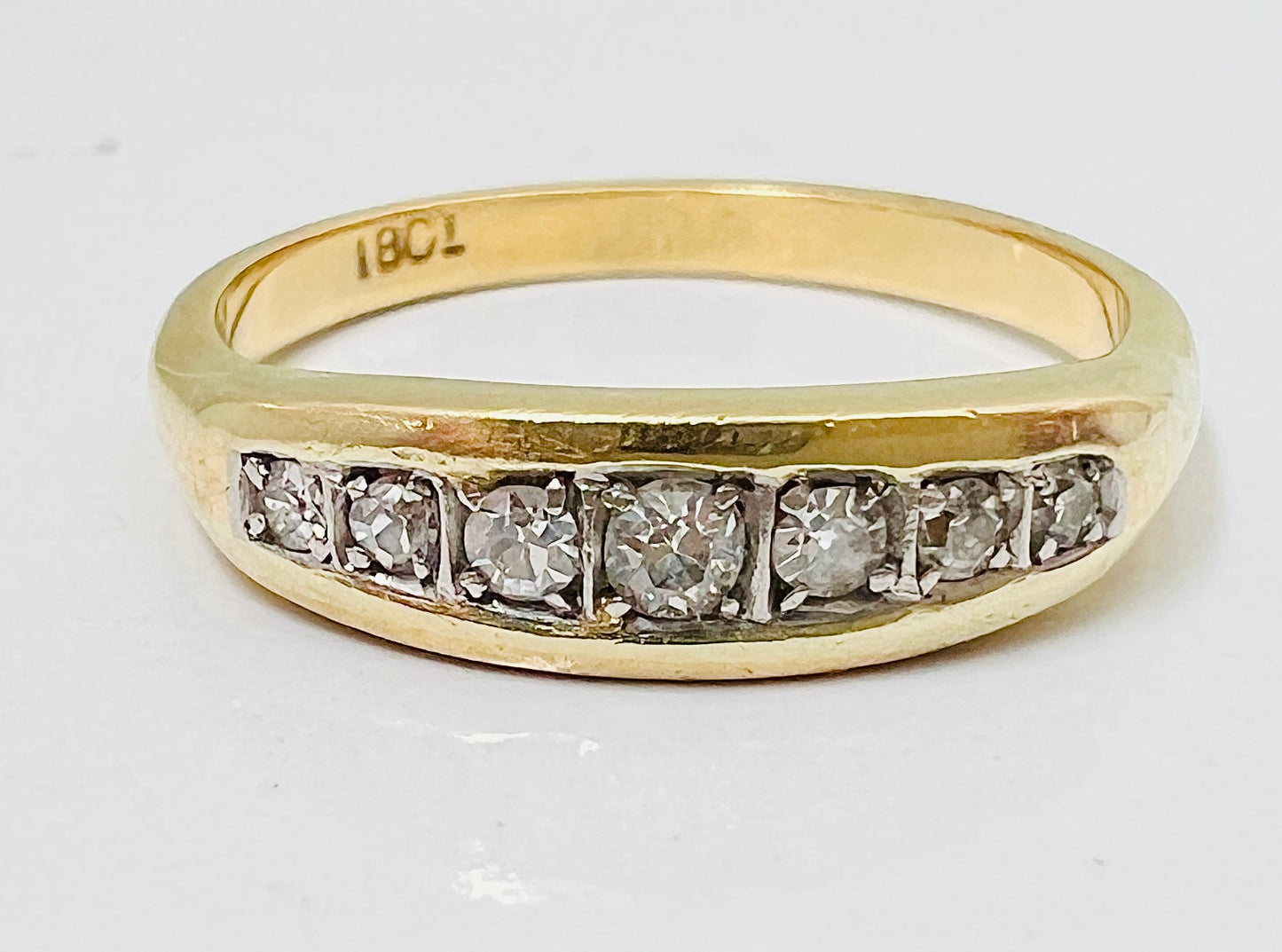 Vintage 18ct Gold Diamond Ring