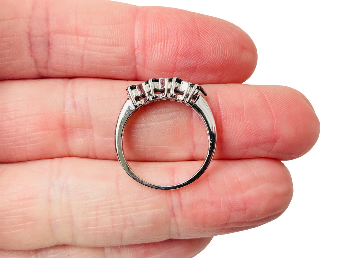 9ct Gold Sapphire & Diamond Ring