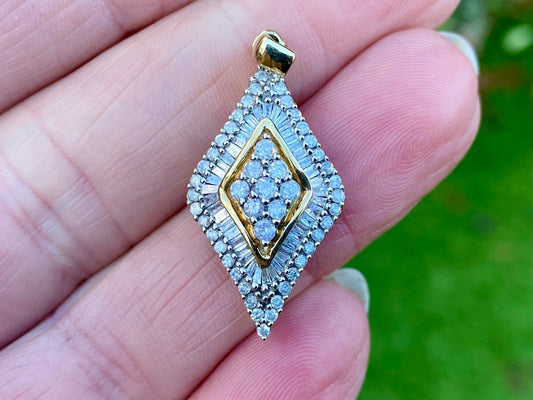 9ct Gold Diamond Pendant