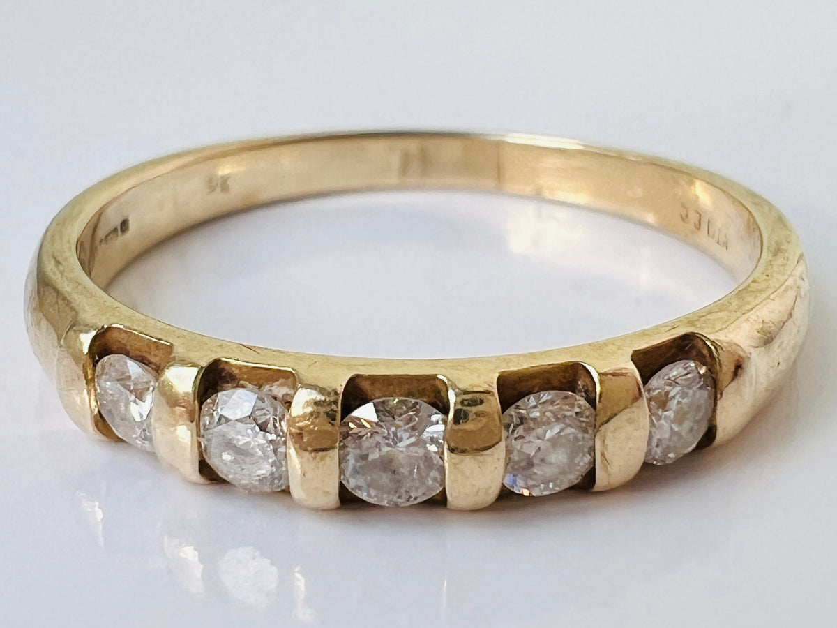 9ct Gold Diamond Ring