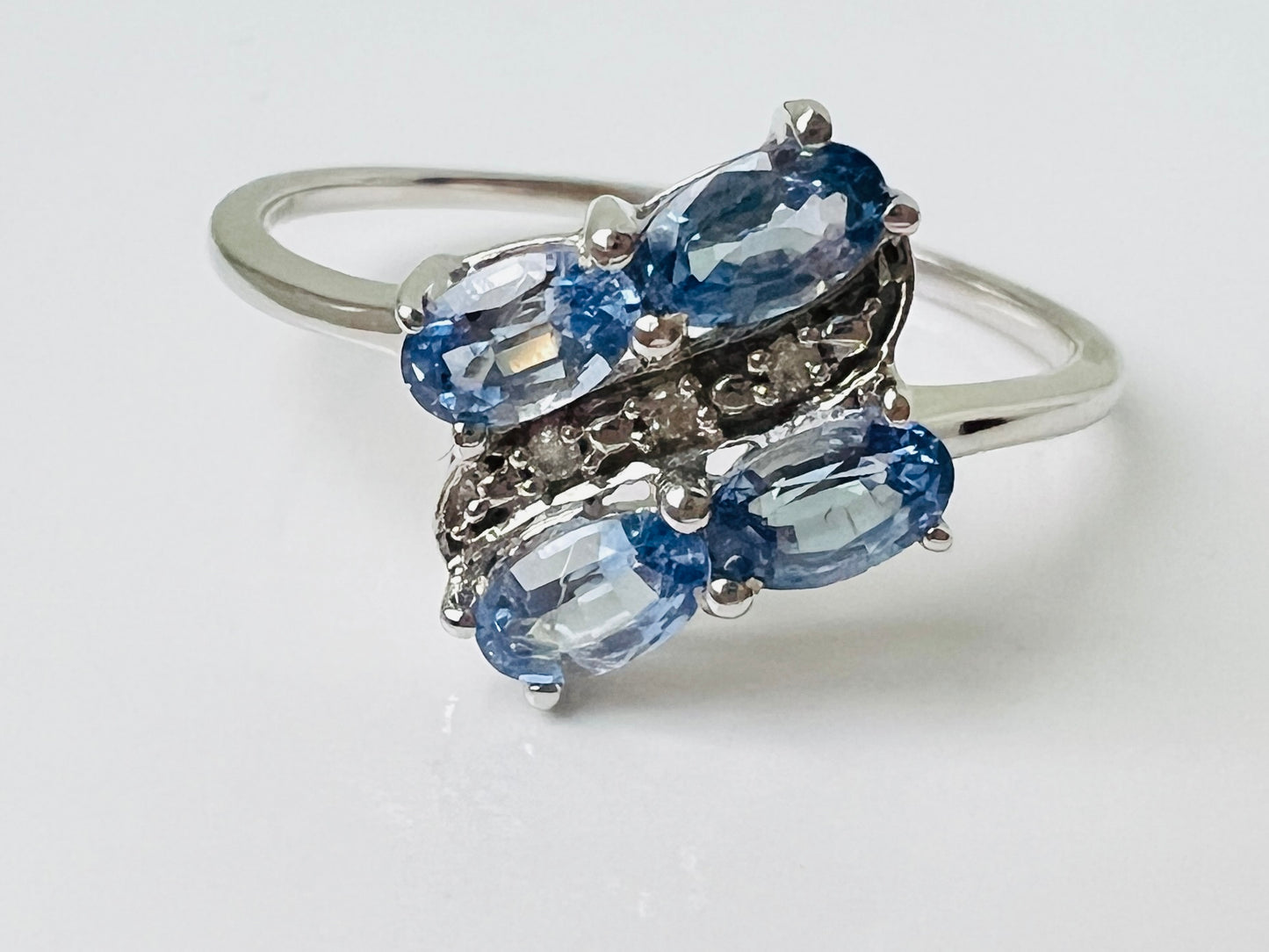 9ct Gold Sapphire & Diamond Ring