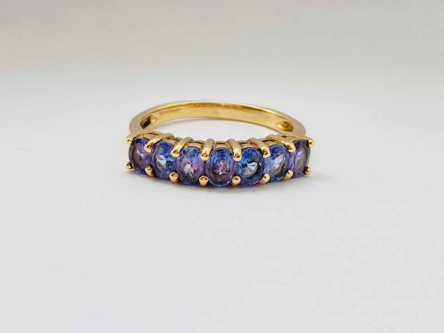 9ct Gold Tanzanite Ring