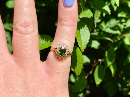 18ct Gold Green Tourmaline & Diamond Ring