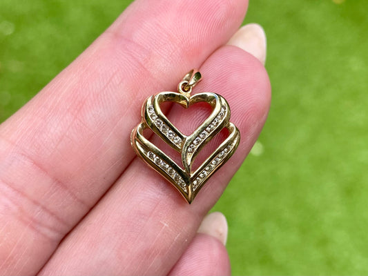 9ct Gold Diamond Heart Pendant