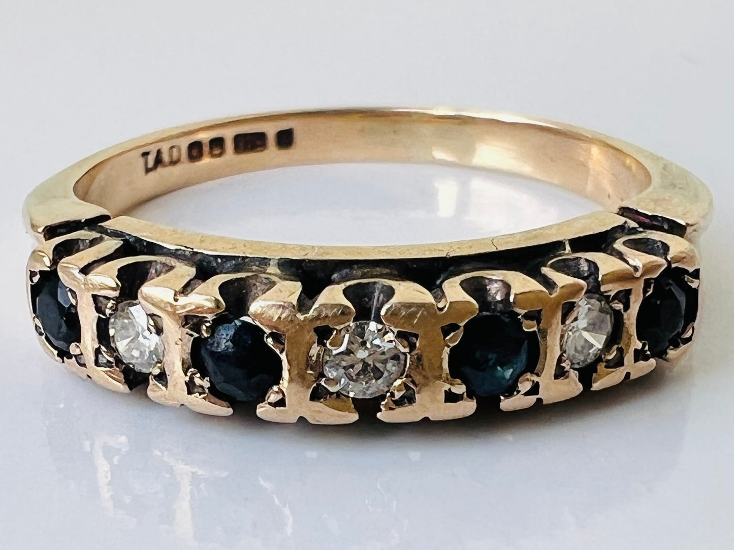 Vintage 9ct Gold Sapphire & Diamond Ring