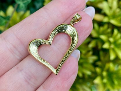 9ct Gold Puffy Heart Pendant