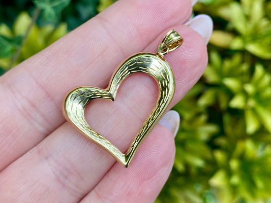 9ct Gold Puffy Heart Pendant