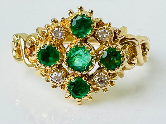 Vintage 18ct Gold Emerald & Diamond Ring