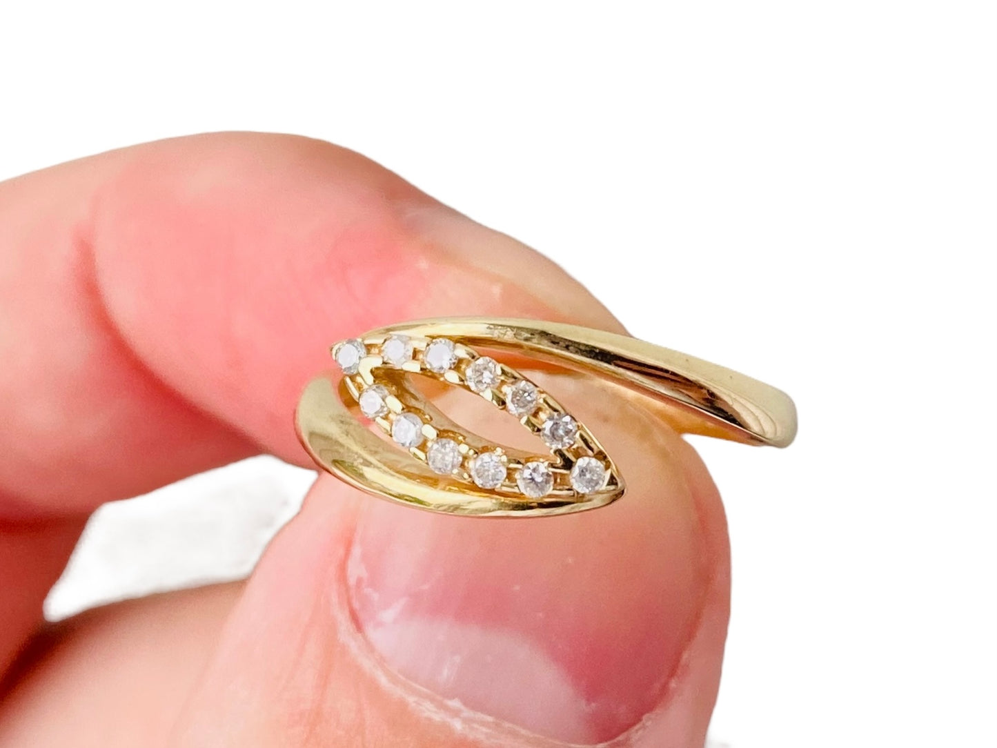 9ct Gold Diamond Ring