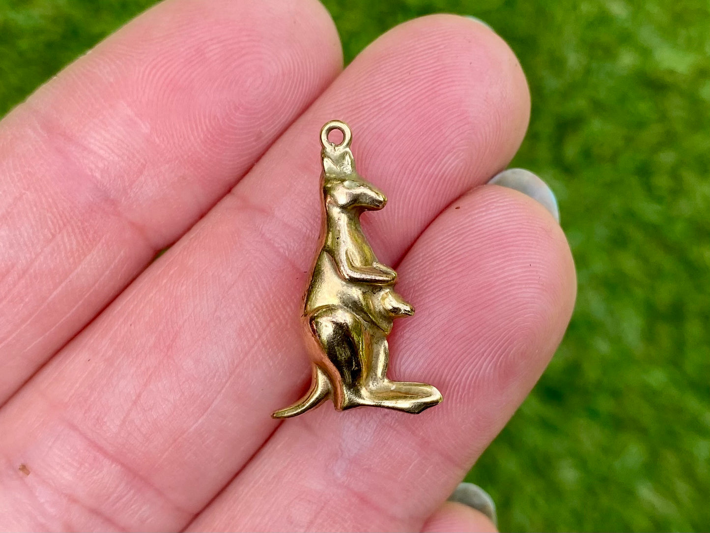 Vintage 9ct Gold Kangaroo with Joey Charm or Pendant