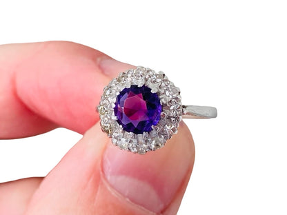 Vintage 18ct Gold Amethyst & Diamond Ring
