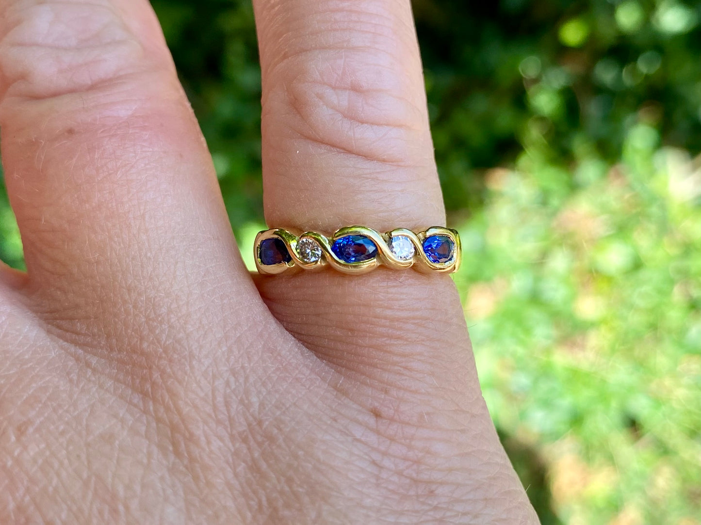 Vintage 18ct Gold Sapphire & Diamond Ring