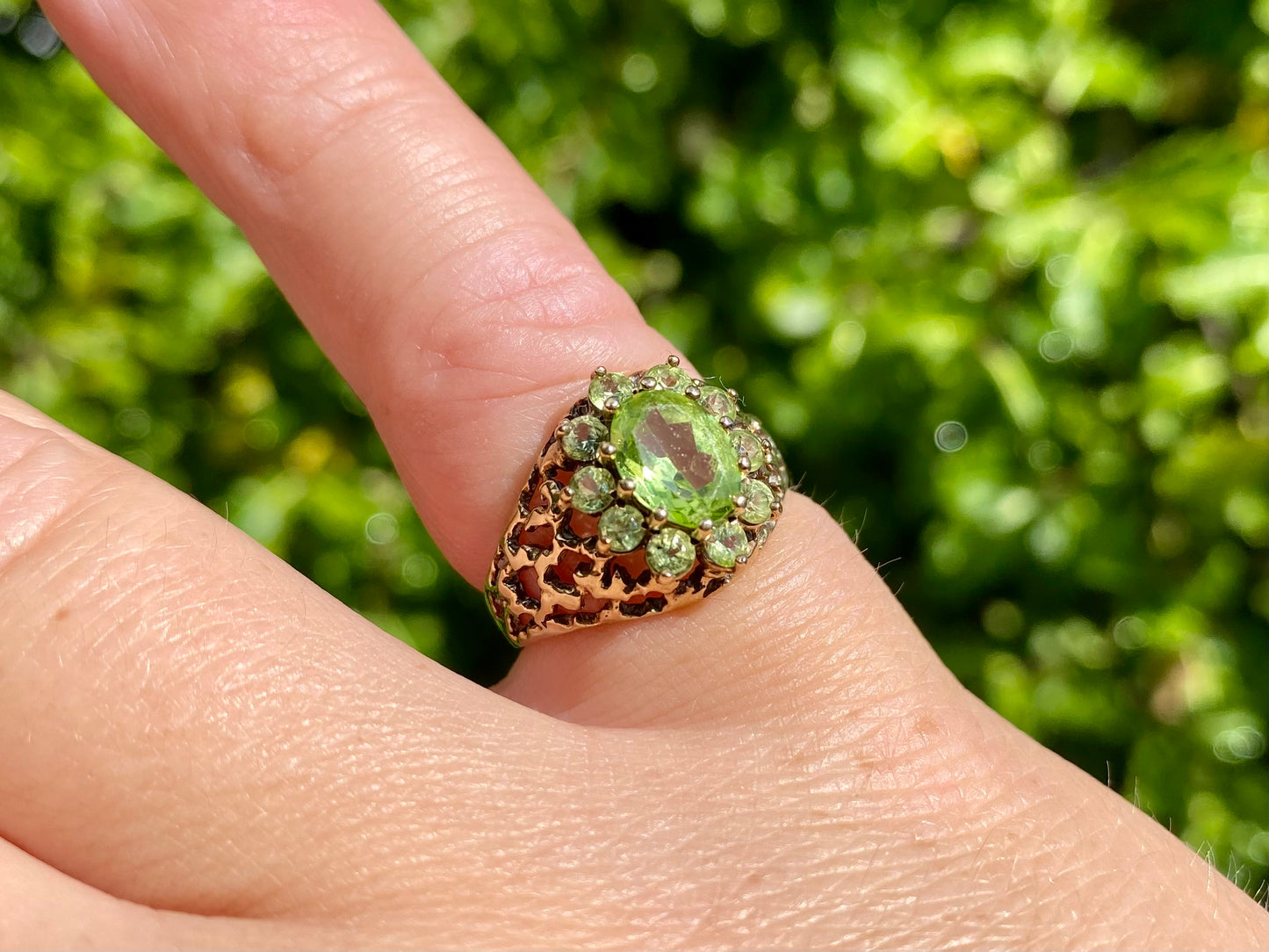 9ct Gold Peridot Ring