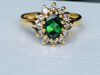 18ct Gold Green Tourmaline & Diamond Ring