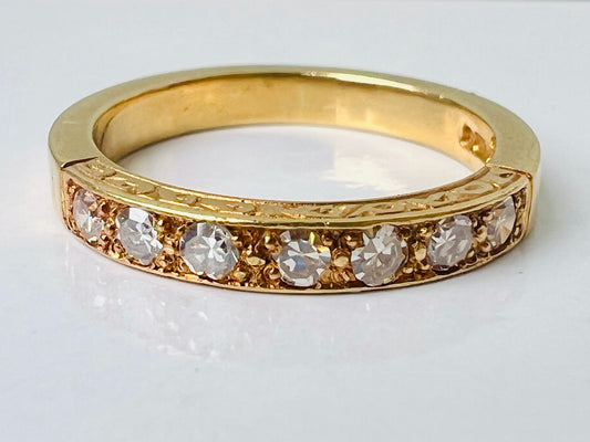 Vintage 18ct Gold Seven-Stone Diamond Ring