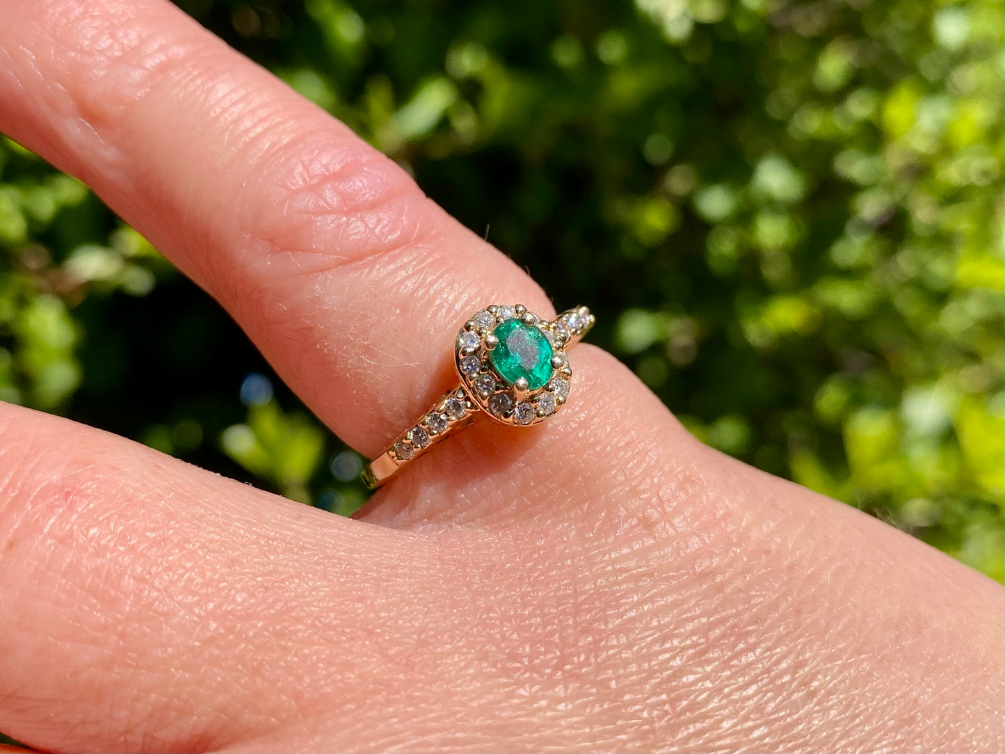 14ct Gold Emerald & Diamond Ring
