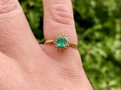9ct Gold Emerald & Diamond Ring