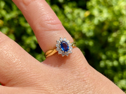 18ct Gold Sapphire & Diamond Ring