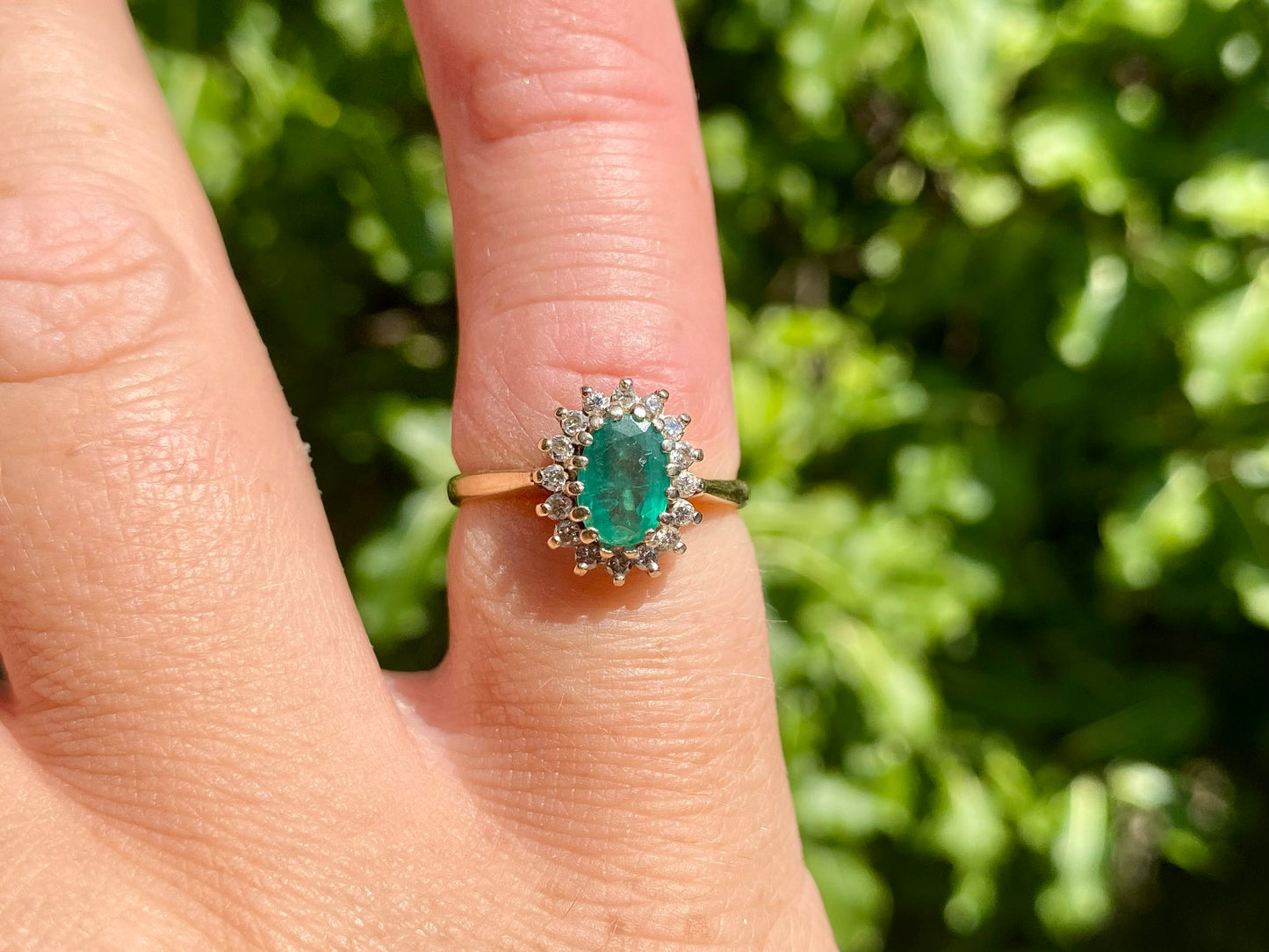 Vintage 9ct Gold Emerald & Diamond Ring