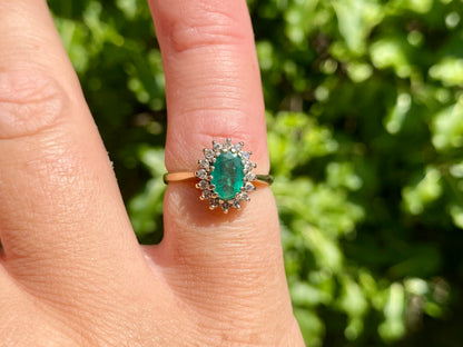Vintage 9ct Gold Emerald & Diamond Ring