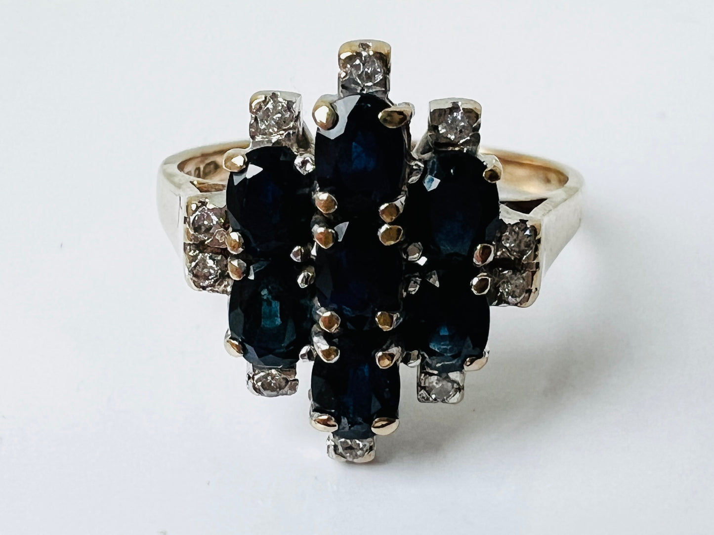 Vintage 9ct Gold Sapphire & Diamond Ring