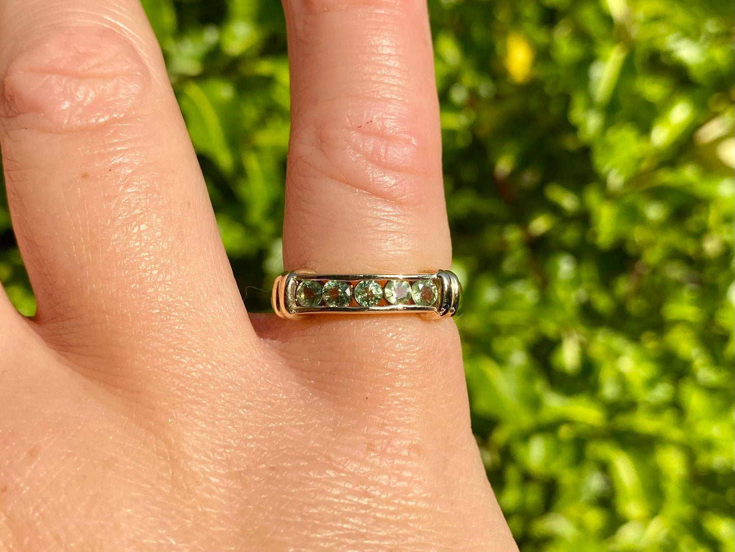 9ct Gold Green Sapphire Ring