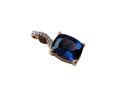 9ct Gold Iolite & Diamond Pendant