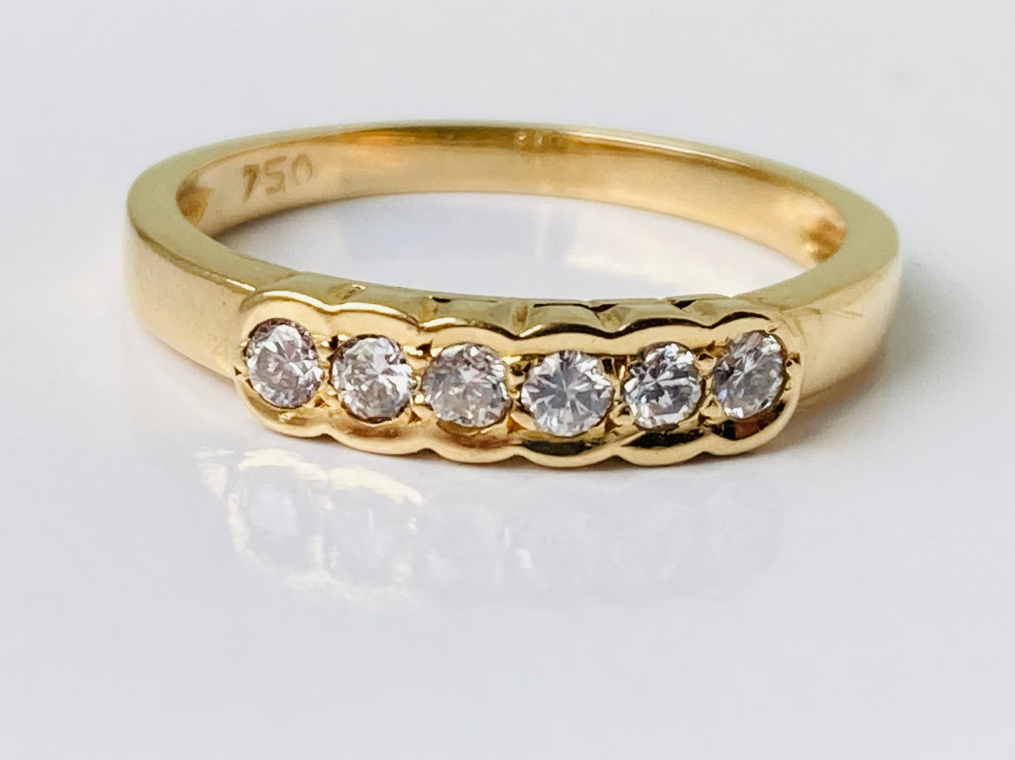 18ct Gold Six-Stone Diamond Ring