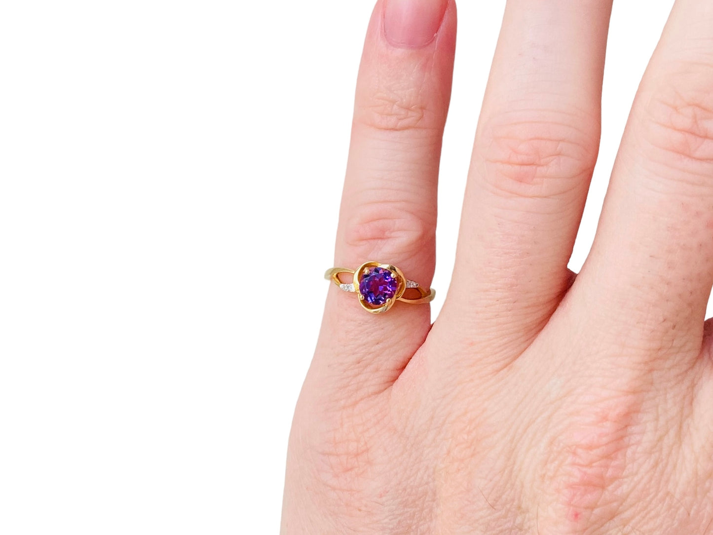 9ct Gold Amethyst & Diamond Ring